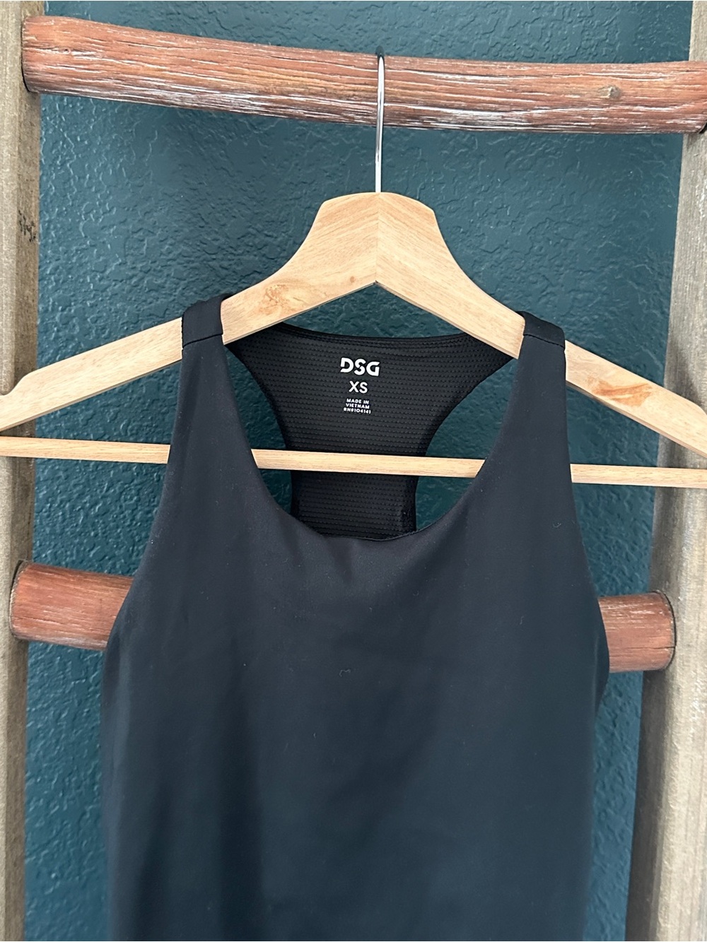 NWOT DSG Black Women's XS Racerback Tank Dry fit - Picture 3 of 10